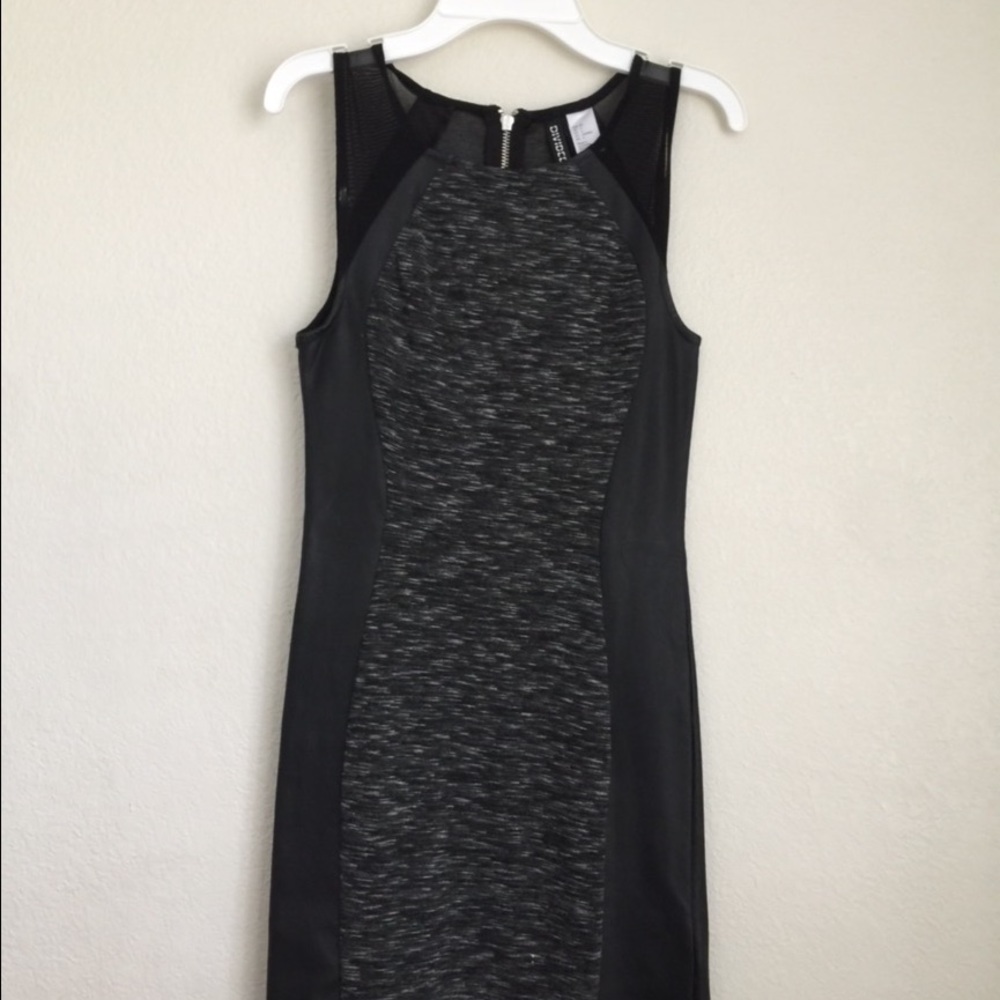 A black and gray  pencil dress!
